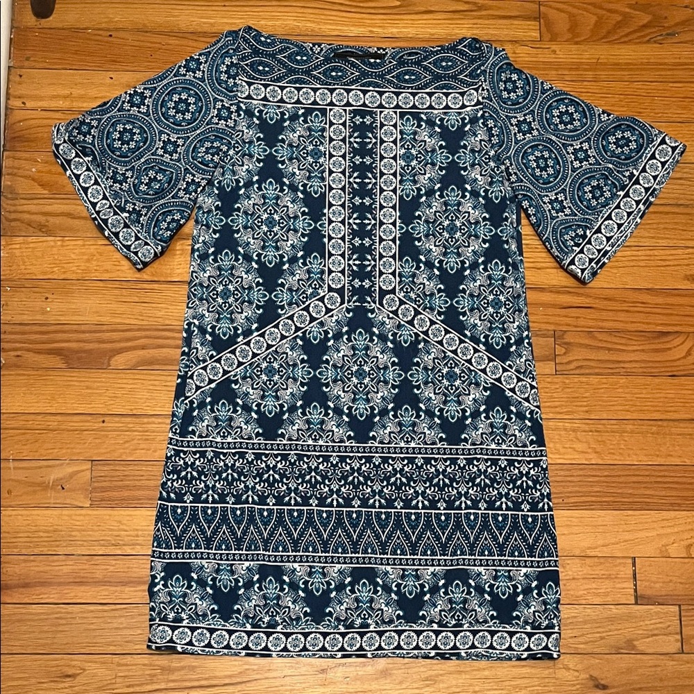BCBG Maxazria Blue Patterned Dress